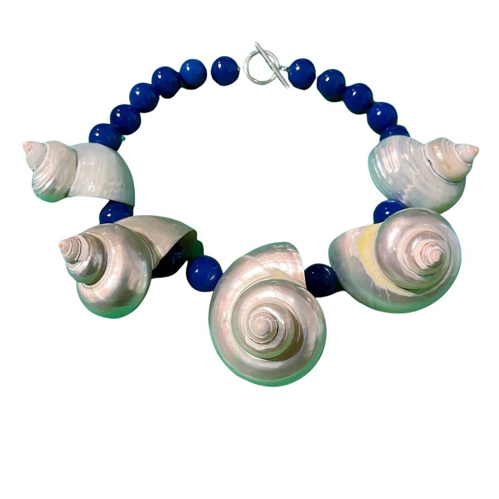 NEPTUNA SHELL AND BLUE AGATE Necklace